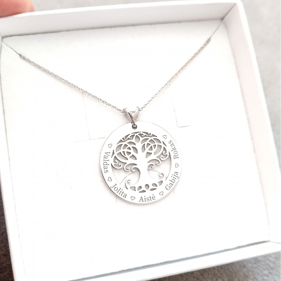 Personalizuotas sidabrinis pakabukas "Šeimos Medis" 1 Personalizuotas sidabrinis pakabukas "Šeimos Medis" 1